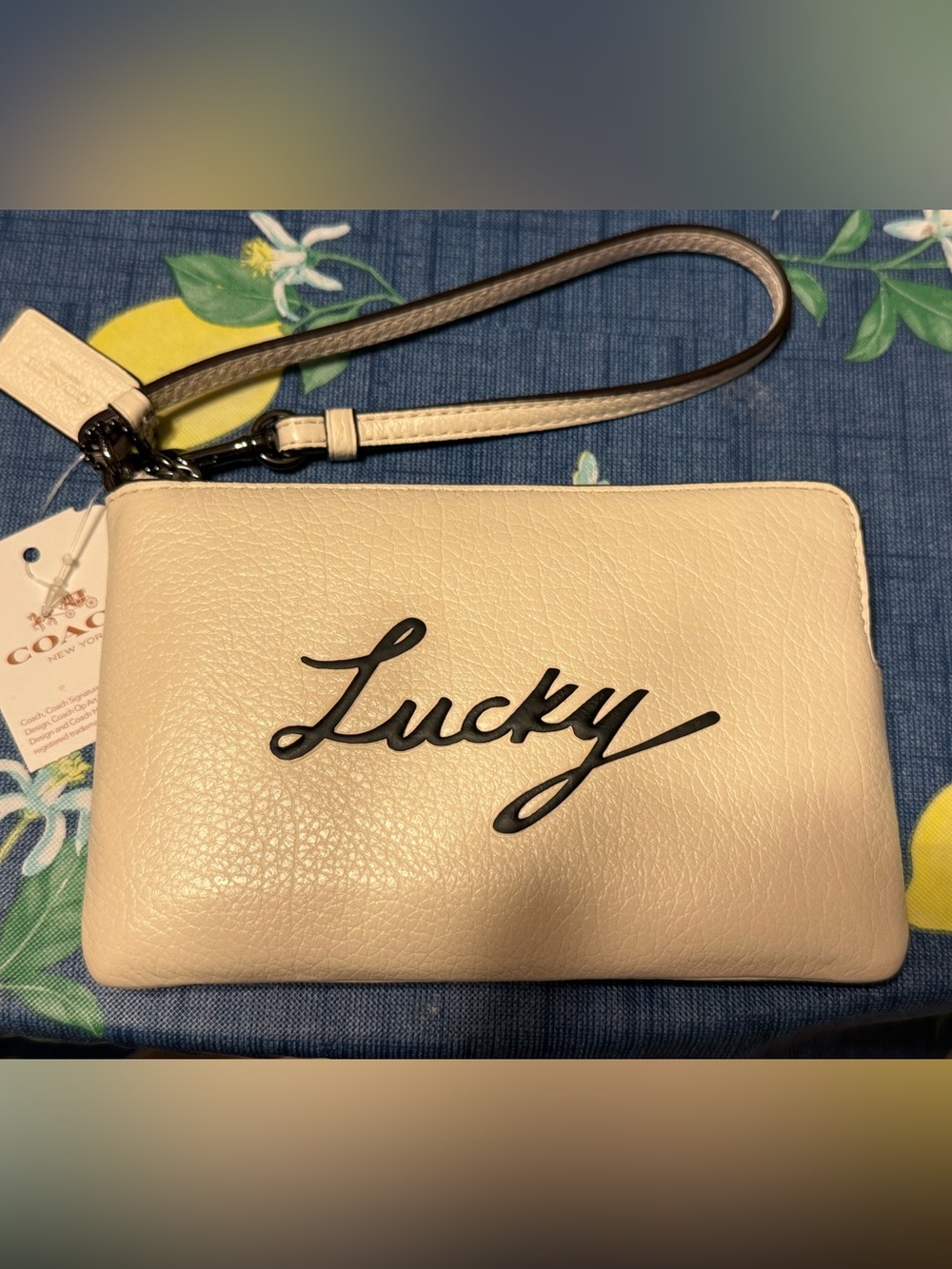 COACH 65189 “Lucky” Corner Zip Wristlet Pebble Leather Chalk Off-White NWT